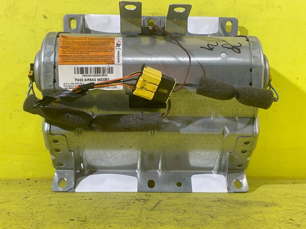 фото №4, Volvo c30 - подушка безопасности подушка пассажира 8623351