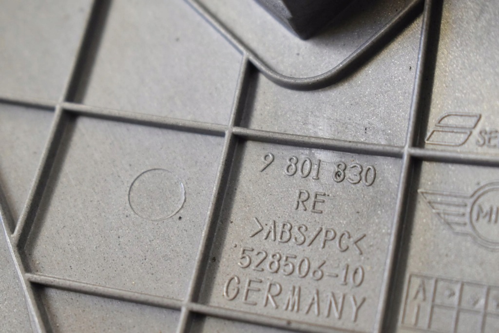 фото №5, Mini cooper countryman r60 2011 рамка бардачка панелі приладової панелі