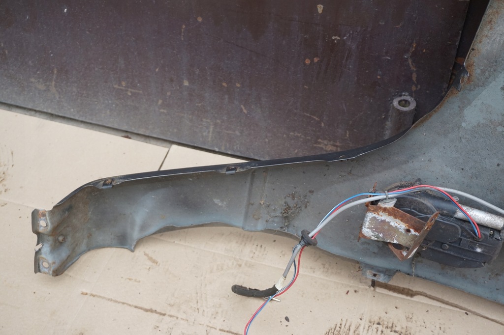 фото №15, Opel monterey крила правий перед передній 96r