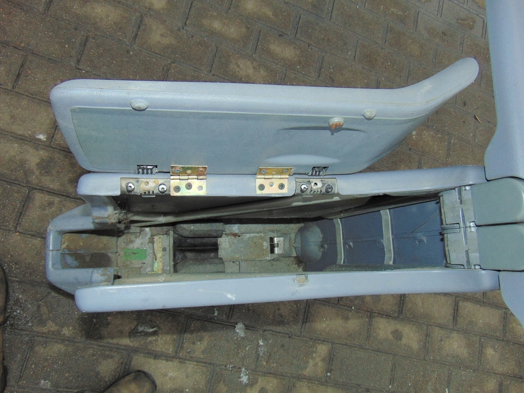 фото №7, Stolik складний підлокітник mercedes vito w638 europa