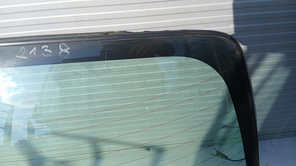 Скло задня alfa romeo 156 04r sedan Зі Шроту