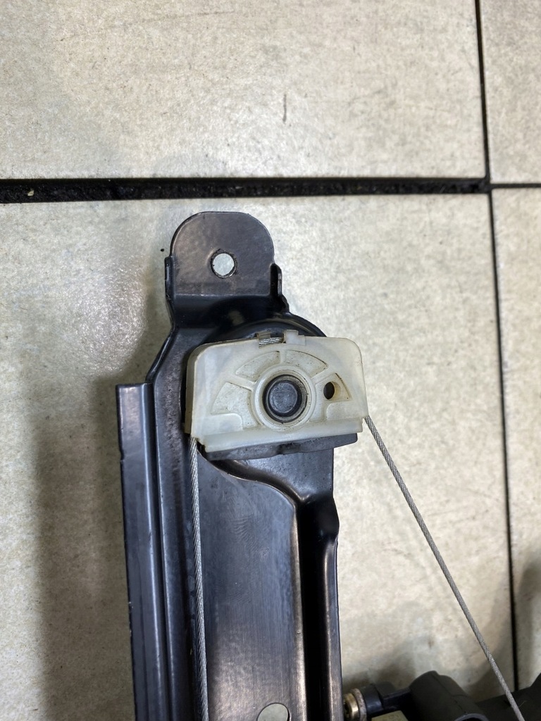 фото №5, Подъемник стекло правый задняя volvo s80 i