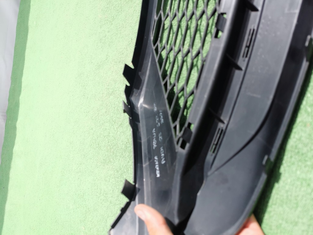 фото №11, Решітка права бампера перед передній audi q2 sq2 81a 81a807682s