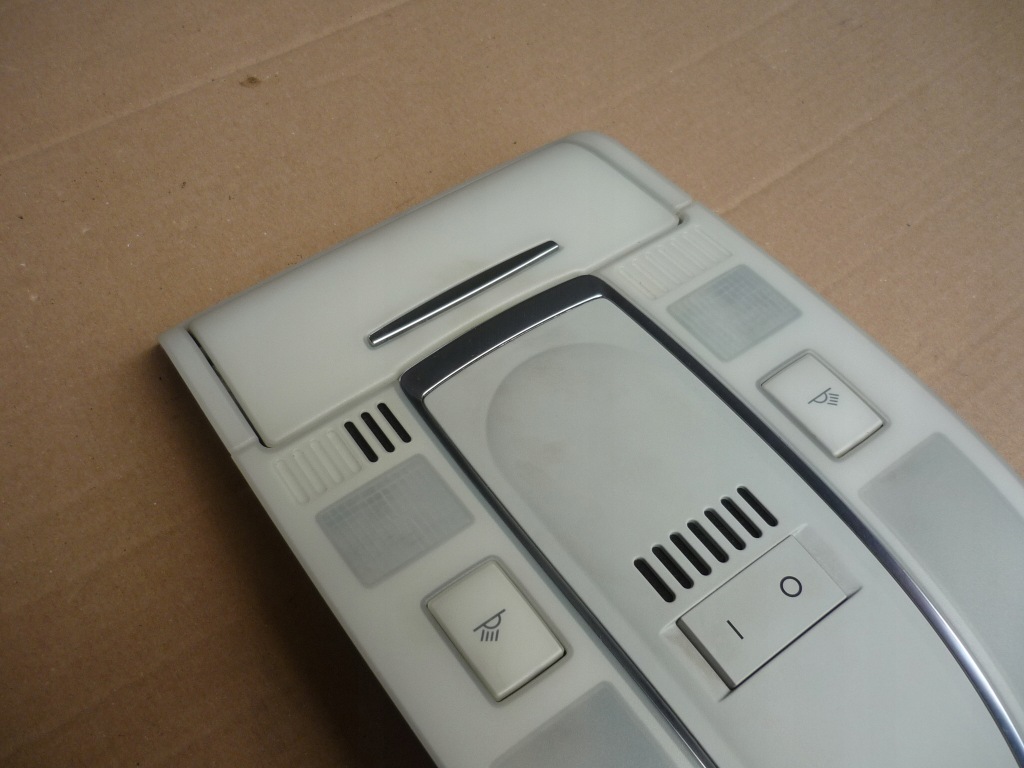 фото №4, Лампа стельовий салону audi a6 c6 4f0947135j