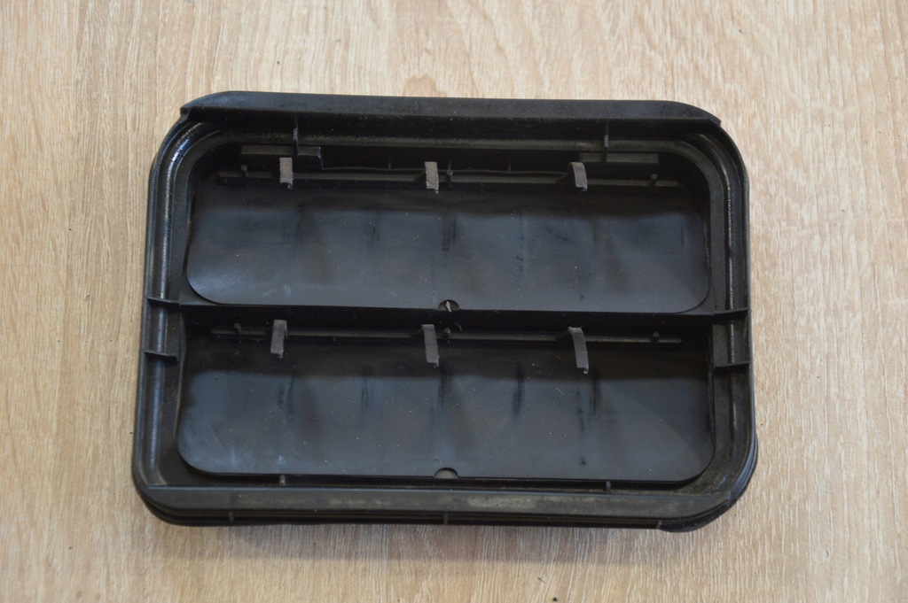 фото №1, Решётка вентиляционная renault laguna iii kombi