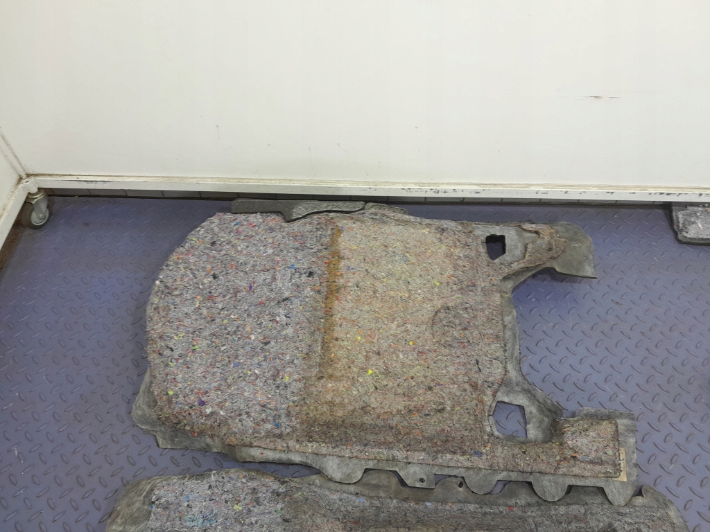 фото №9, Jeep grand cherokee wk2 lift обшивка коврик пол 3 szt