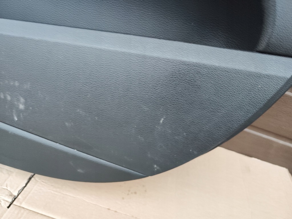 фото №9, Обшивка дверь правый перед audi q7 4l alcantara