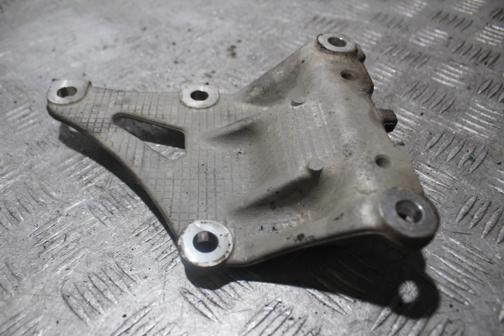 фото №1, Кронштейн двигателя honda civic viii 1.8