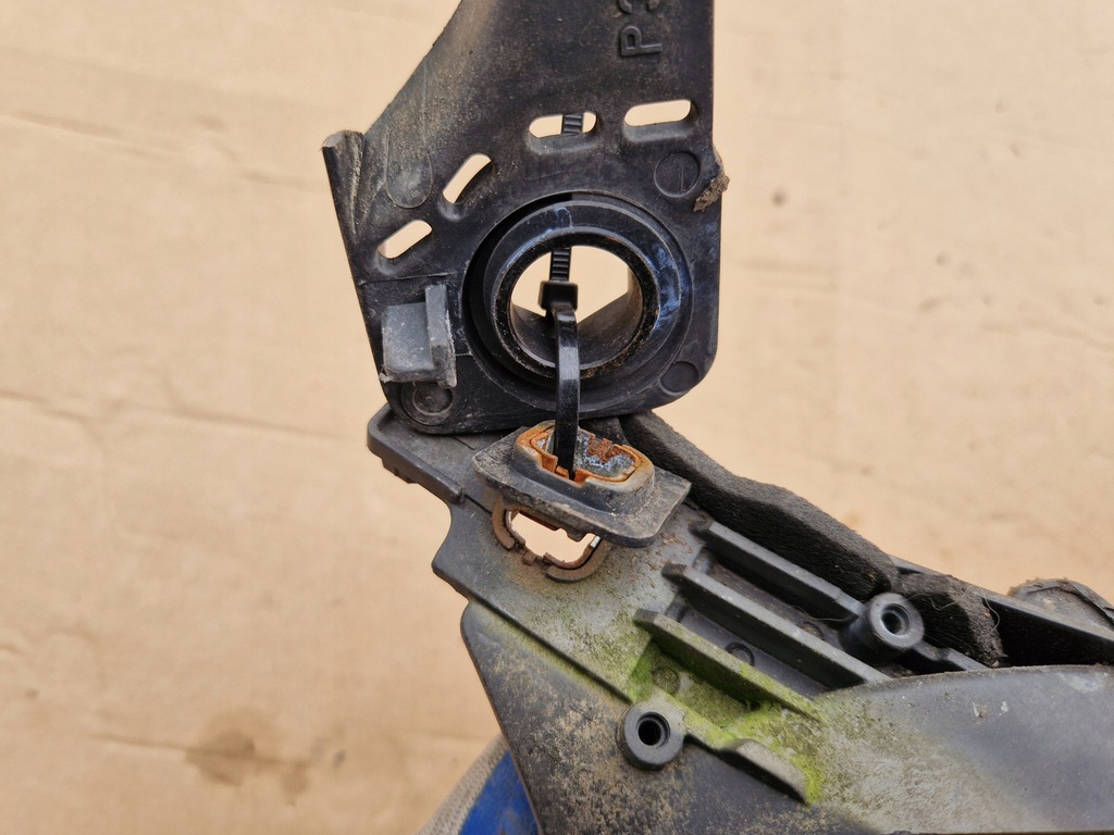 фото №6, Лампа правый перед ксенон citroen c5 iii x7 9689037780