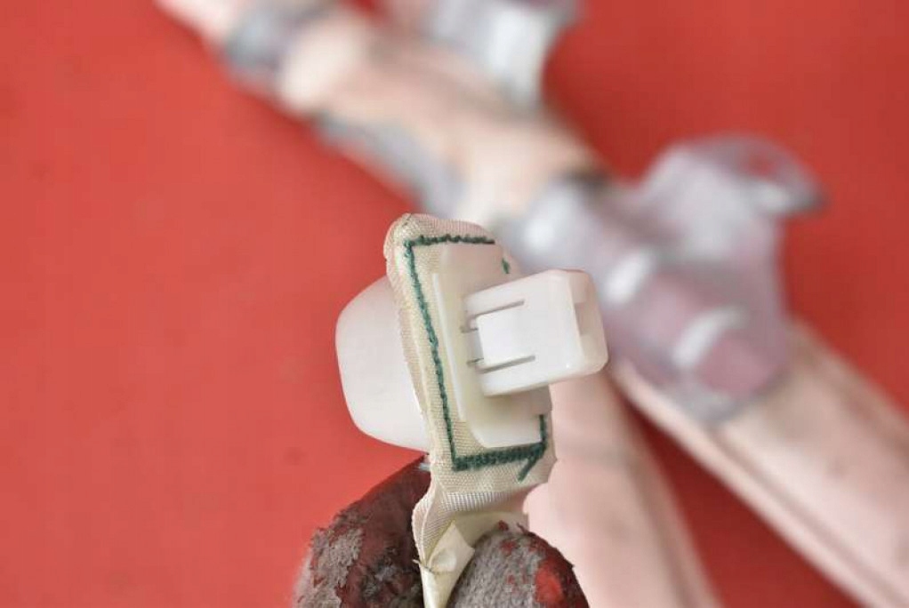 фото №9, Подушка безпеки подушка повітряна шторка безпеки права 610929000 toyota prius 3 iii xw30