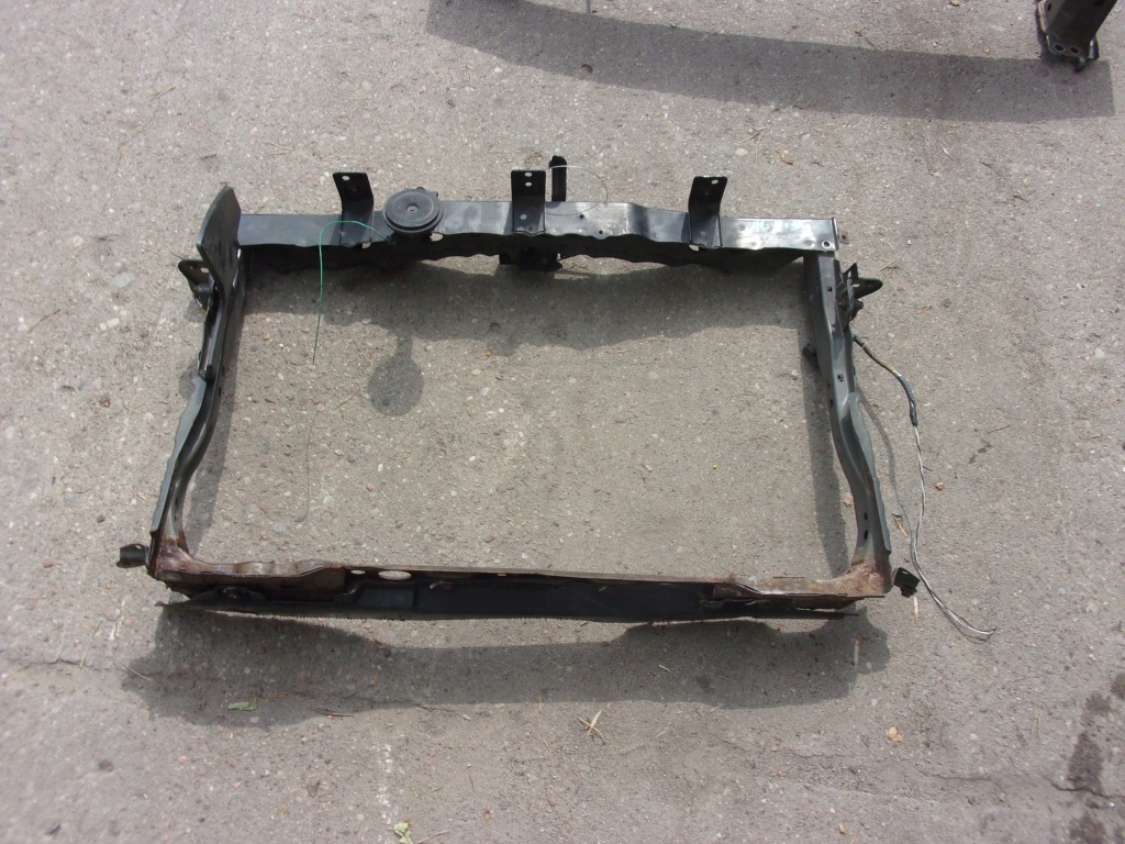 фото №1, Toyota auris i 06-09 pas передній підсилювач