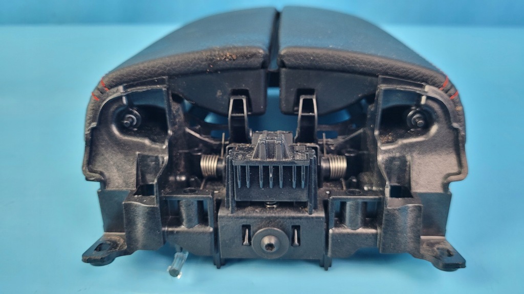 фото №5, Mercedes x247 glb 200 23r підлокітник консолі центральної 1358450