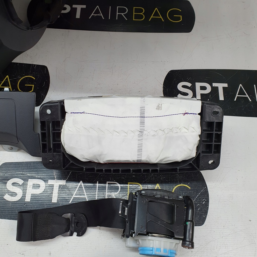 фото №9, W246 приборная панель приборная панель подушка подушка безопасности ремни