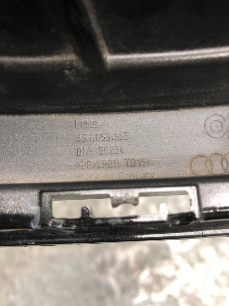 Лампа противотуманная бампера левый задняя audi q6 e-tron 85h853555 Киев