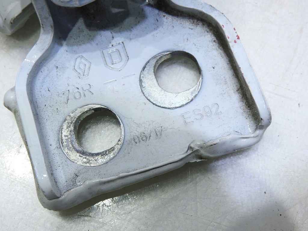 фото №8, Петля петли дверь левый задняя sandero ii lift