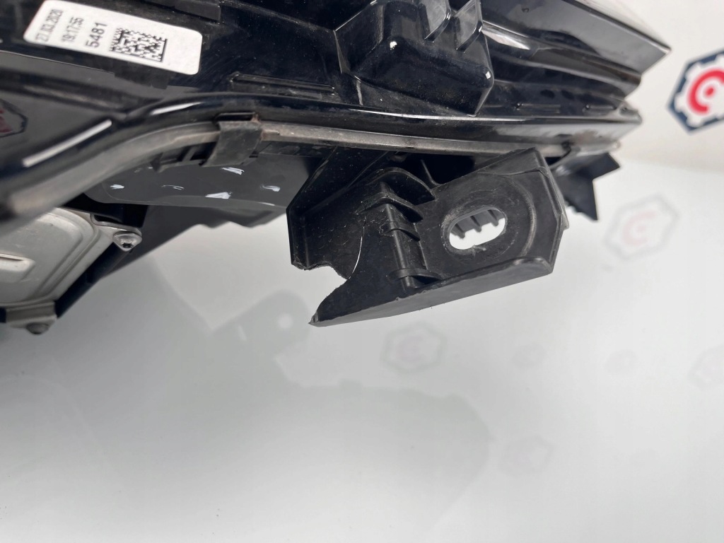 фото №2, Лампа права перед renault clio v full led