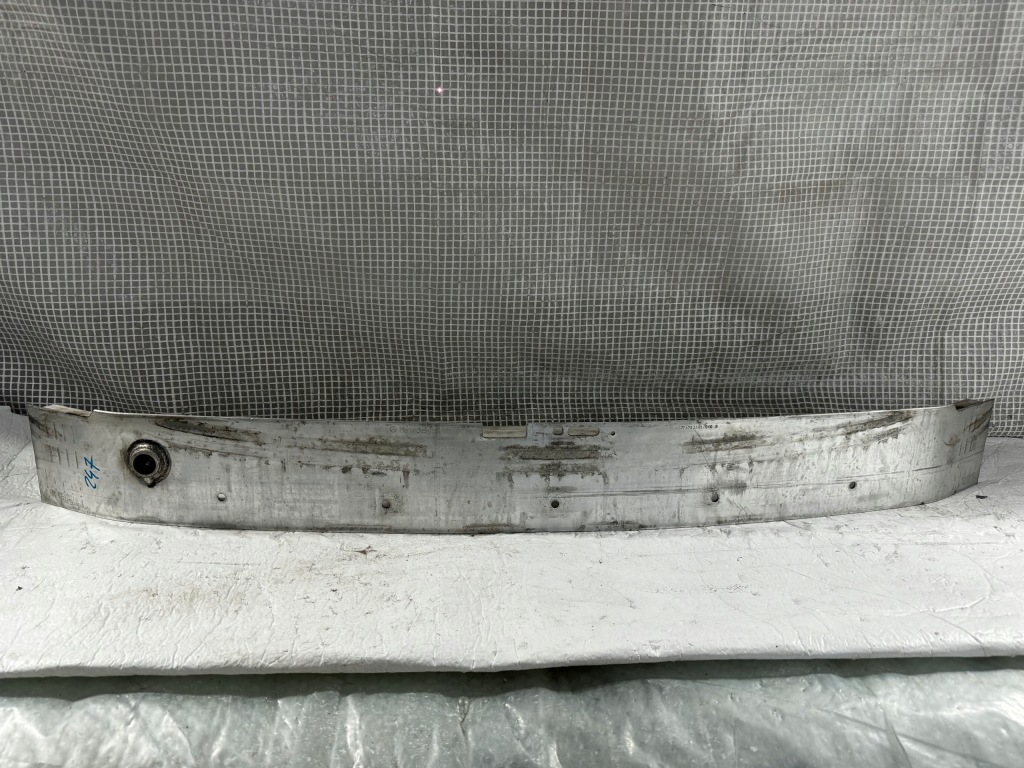 фото №1, Mercedes w247 glb балка бампера перед передня