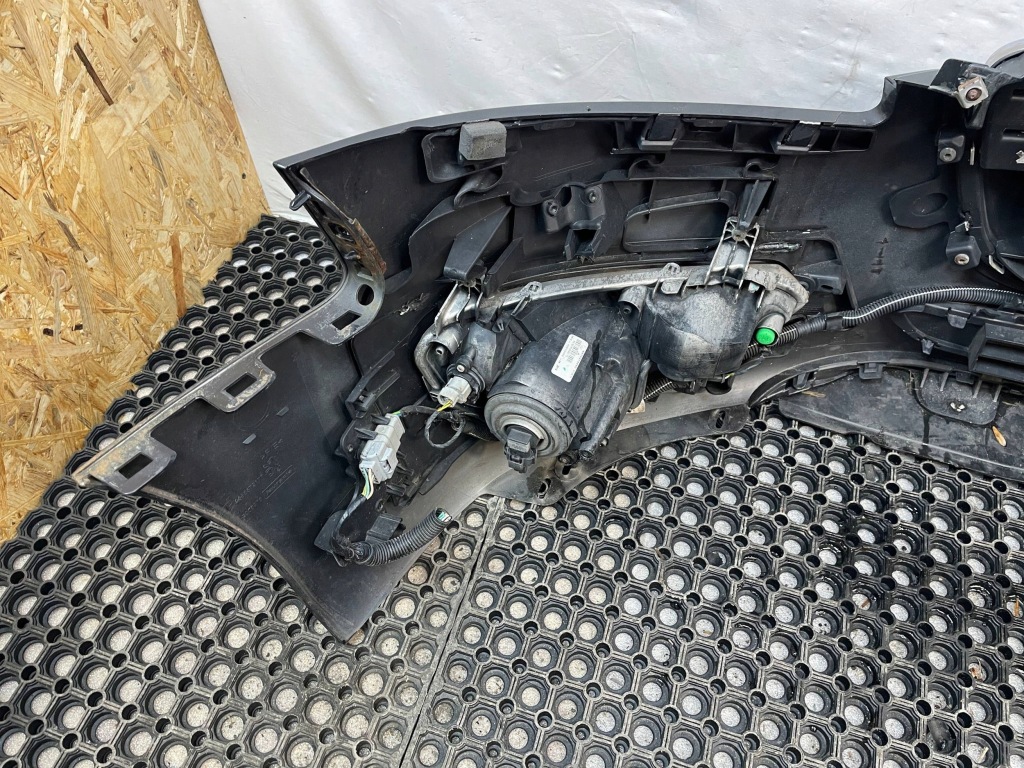 Бампер перед передній протитуманна фара решітка радіатора peugeot 508 1 код лакофарбового покриття: eehd 2010- в Україні