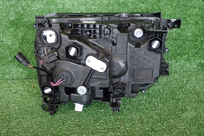 фото №8, Toyota land cruiser j250 j25 24- лампа левая передняя перед