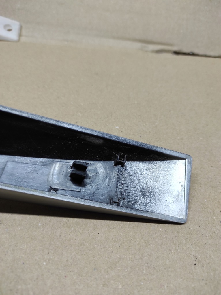 фото №11, Заглушка накладка рейлінг ліва задня renault laguna iii