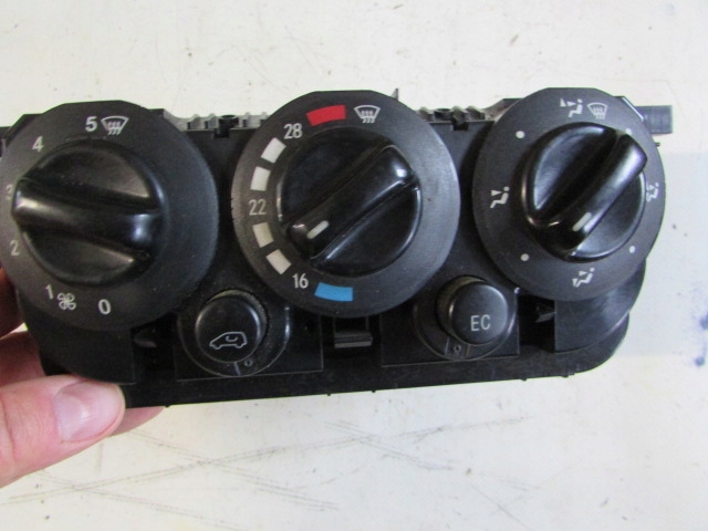 фото №1, Панель обдув meredes a klasa