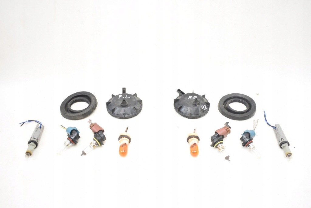 фото №1, Комплект цоколь лампа перед lancer viii x 07-17