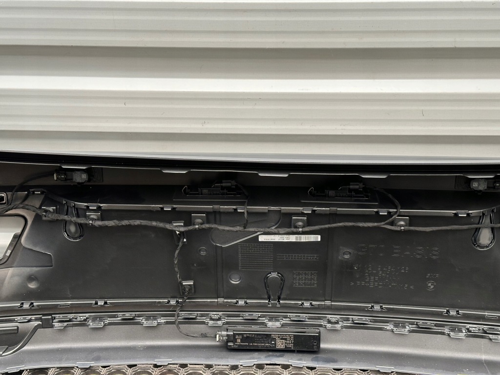 Bmw g70 бампер задня c4a 6 pdc oxidgrau ii perl Оригінал