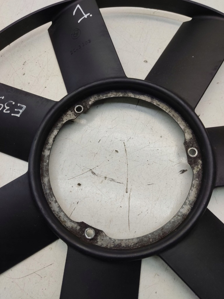 Вентилятор вентилятора радиатора перед bmw 5 e39 2249215 Киев