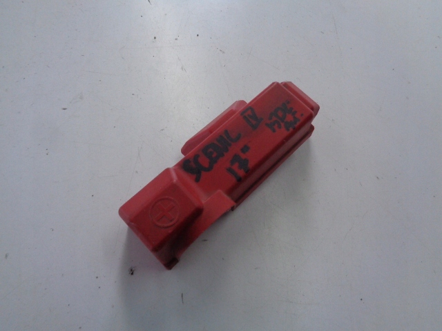 фото №1, Защита клеммы плюсовой renault scenic iv 1.5 dci автоматическая коробка передач 2017 rok