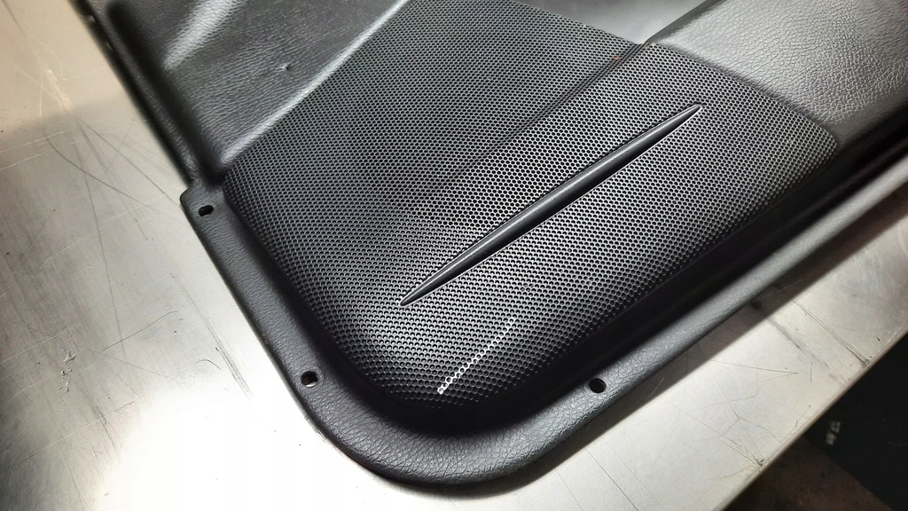 фото №4, Обивка дверь правый перед volvo s60 00-04r