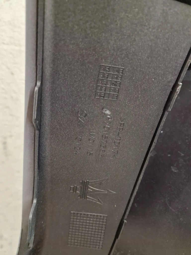 фото №12, Бампер задняя maserati grecale trofeo карбон