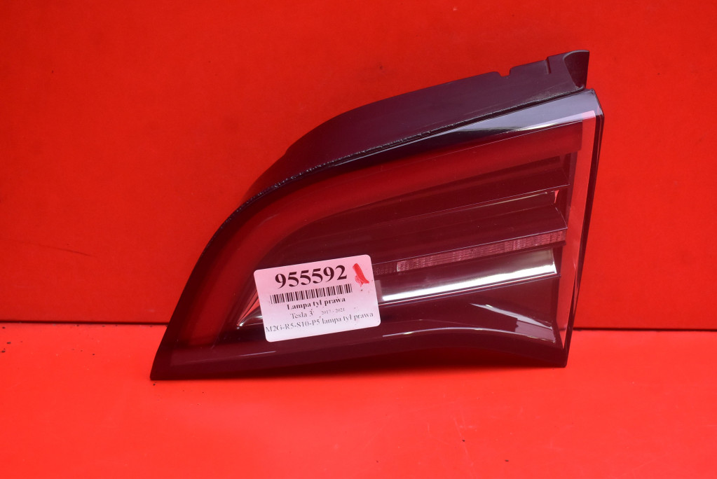 Купити Фара правий задній задня led 1077402-00-e tesla model 3 17-21