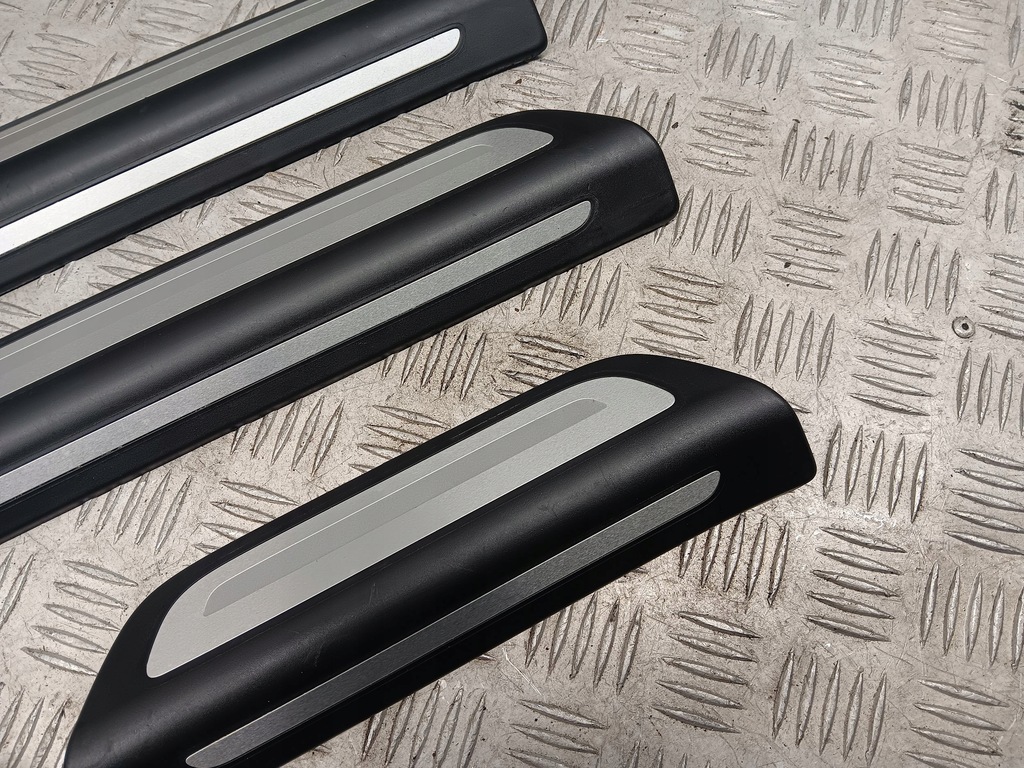 фото №14, Audi q3 8u 2015 комплект набір молдинг поріг внутрішніх