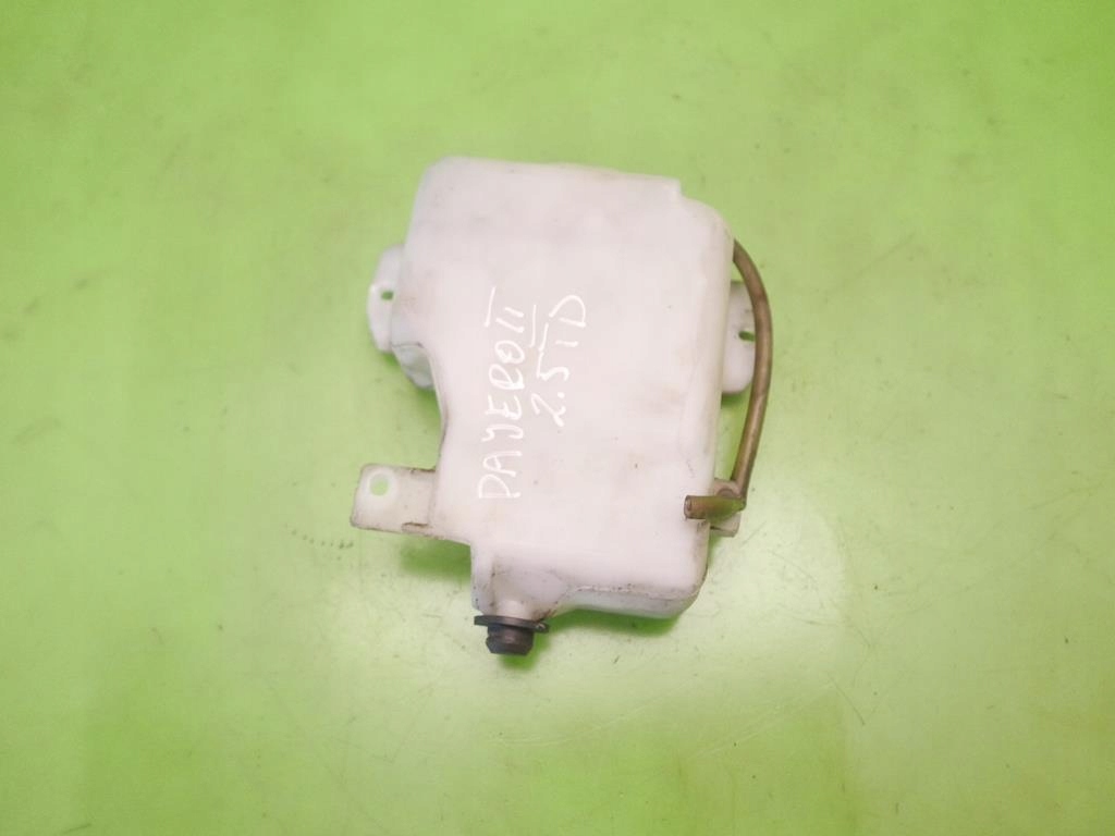 фото №6, Бачок омывателя задняя mitsubishi pajero ii