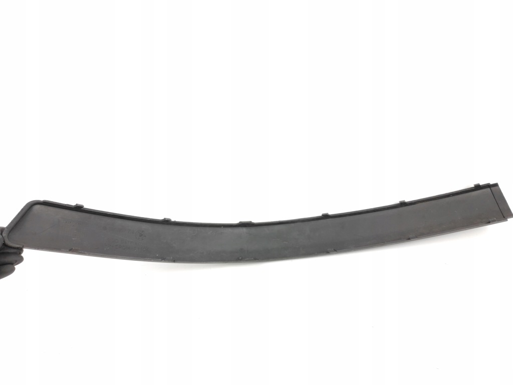 Vw passat b5 молдинг бампера правый перед 3b0807718 Доставка