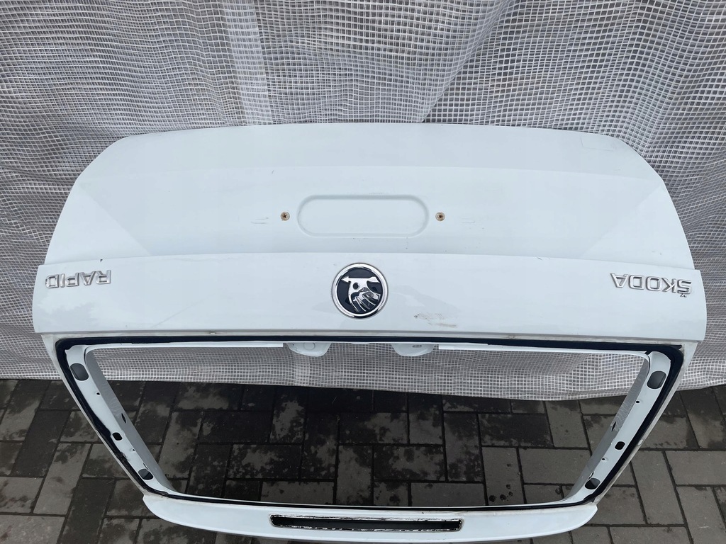 фото №2, Skoda rapid 5j кришка багажника багажника