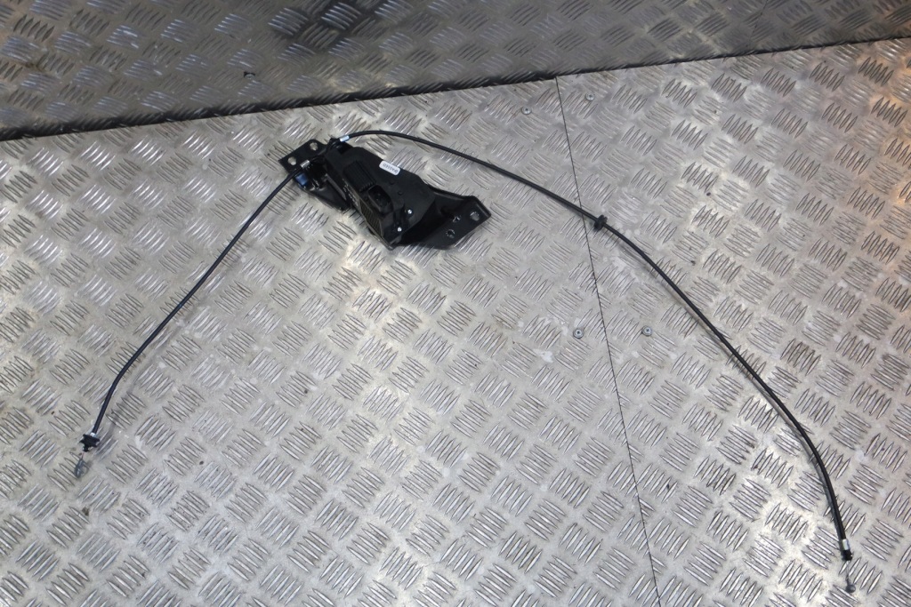 Купити Замок дверей ліве mclaren 570s 11a8742cp