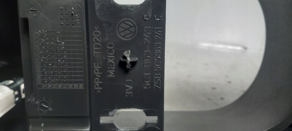 Vw new beetle 16 -тунель середній америка Доставка