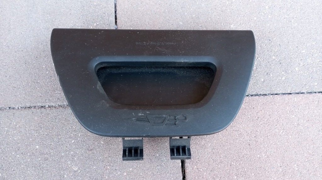 фото №1, Кронштейн na парасоля--- audi a8 d4 4h0860264