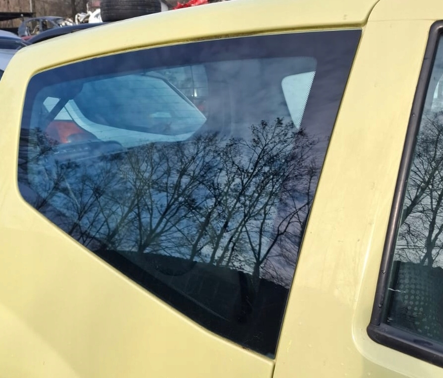 Купить Citroen c2 стекло кузовная правый  задняя