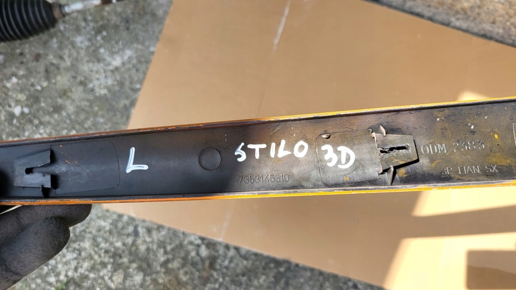 фото №5, Молдинг крыла левый задняя fiat stilo 3d оригинал !