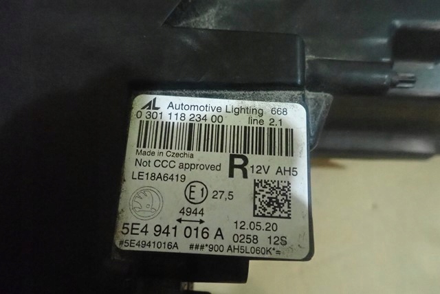 фото №6, Лампа правая full led skoda octavia iv 4 5e4 19-