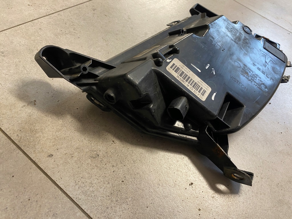 фото №8, Tesla s протитуманна фара правий перед