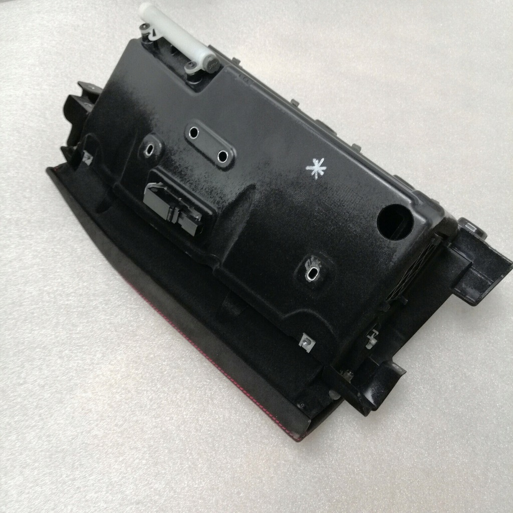 фото №9, Ferrari f8 tributo бардачок пассажира alcantara czerwona нитка idealny 892978