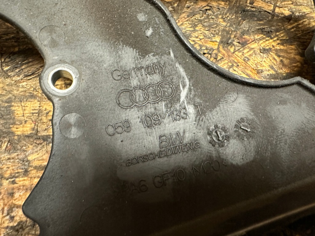 фото №2, Корпус розподільного валу audi a4 b8 a5 a6 a8 q7 3.0 tdi 059109133t