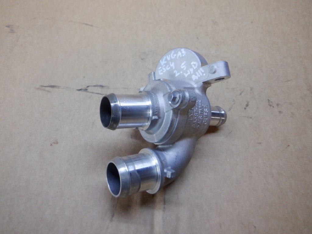 фото №1, Корпус термостата ford kuga mk3 2.5 phev