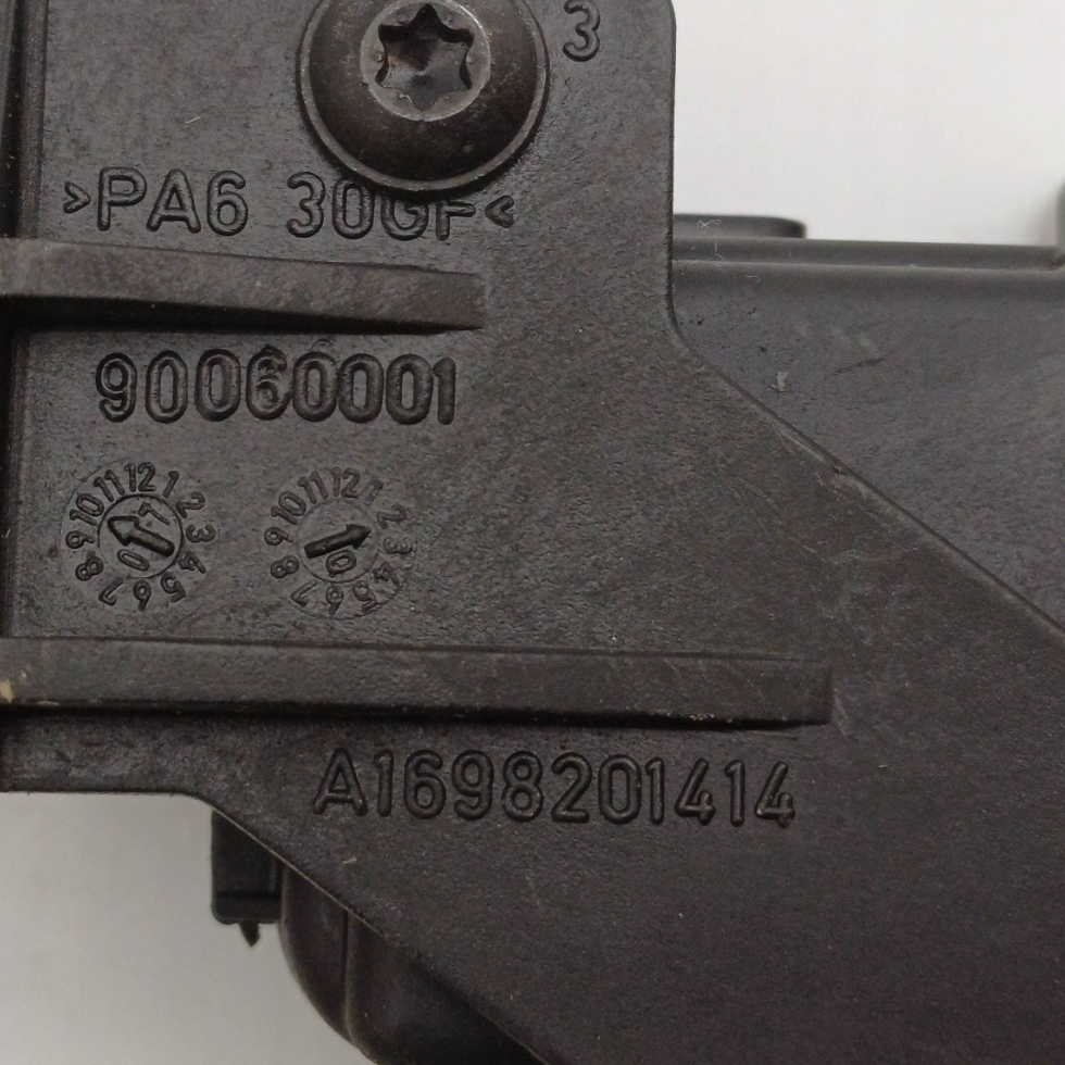 фото №8, Привод крышка заливной топлива mercedes w245 a2038201997 / a1698201414 nr384