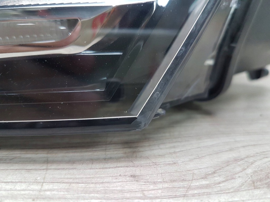 фото №8, Audi q3 8u 2012 перед сторона ліва лампа передня