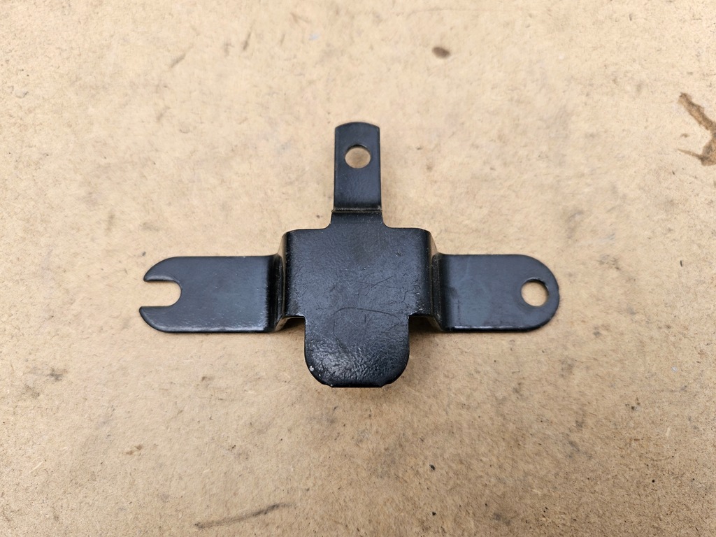 фото №1, Кронштейн audi r8 4s 4s0611797