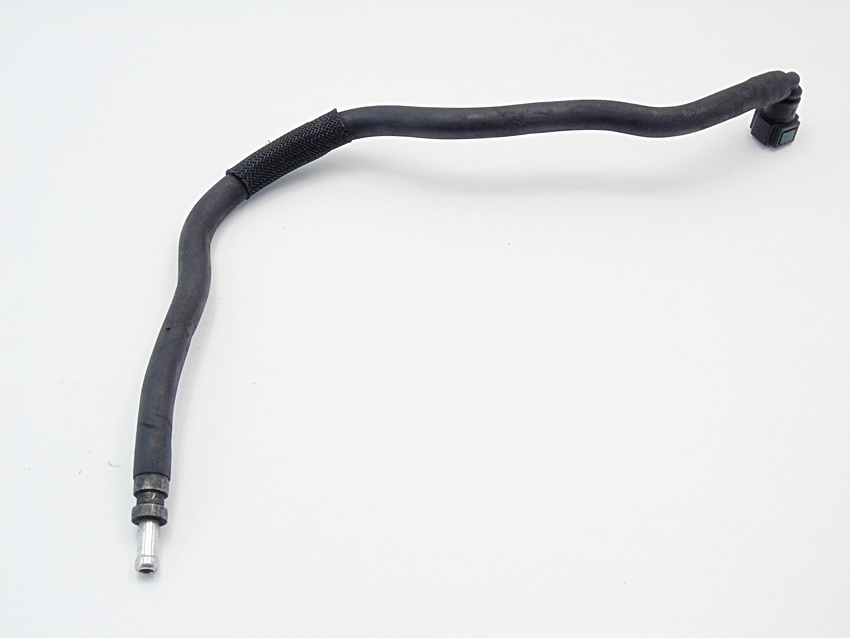 фото №1, Шланг топлива 1.9 did di volvo v40 s40 carisma